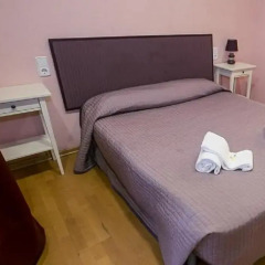 Отель Hostal Balmes Centro Стандартный номер с двуспальной кроватью фото 4