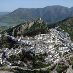 Отель Plaza Principal del Pueblo - Zahara