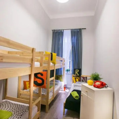 Friends Hostel and Apartments Budapest Стандартный номер с двуспальной кроватью (общая ванная комната) фото 2