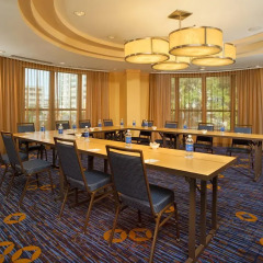 Отель Courtyard by Marriott Washington Capitol Hill/Navy Yard