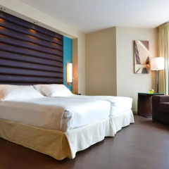 Отель Pestana Arena Barcelona 4* Улучшенный номер с различными типами кроватей фото 2