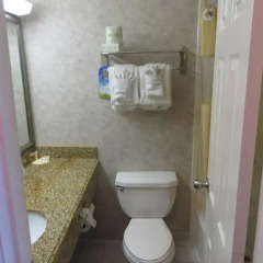 Отель Days Inn Airport Center LAX 2* Стандартный номер с различными типами кроватей фото 4