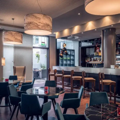 Отель Courtyard by Marriott Munich City Center гостиничный бар