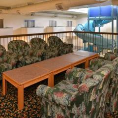 Отель Canadas Best Value Inn Valemount фото 2