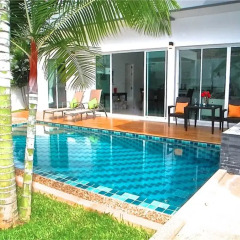 Отель CUBE 3 bedrooms Villa бассейн