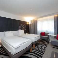 Отель Novotel Muenchen City Германия, Мюнхен - 11 отзывов об отеле, цены и фото номеров - забронировать отель Novotel Muenchen City онлайн комната для гостей фото 11