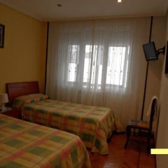 Отель Guest house A-Madrid Испания, Сантандер - отзывы, цены и фото номеров - забронировать отель Guest house A-Madrid онлайн комната для гостей фото 3