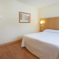 Отель NH Barcelona La Maquinista 3* Стандартный номер с различными типами кроватей фото 7