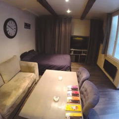 Апартаменты Lovely studio heart of Le Marais Париж интерьер отеля