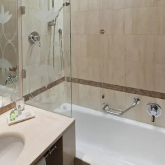 Отель NH Milano Machiavelli 4* Стандартный номер с различными типами кроватей фото 3