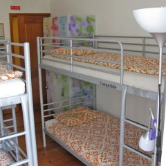 Johnie's Place Lisbon Hostel & Suites Лиссабон комната для гостей фото 3
