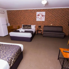 Отель Advance Motel 3* Семейный люкс с двуспальной кроватью фото 6