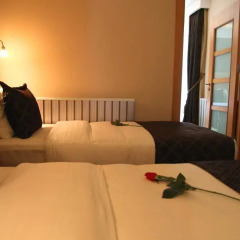 Emerald Hotel 3* Стандартный семейный номер с различными типами кроватей фото 4