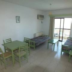 Livas Hotel Apartments Протарас комната для гостей