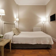 Отель B&B Hi Valencia Boutique 3* Стандартный номер с различными типами кроватей фото 5