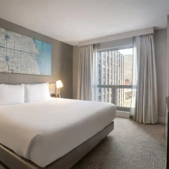 Отель Hilton Suites Chicago/Magnificent Mile комната для гостей фото 9