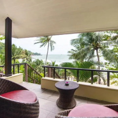 Отель Andaman White Beach Resort 4* Улучшенный номер с двуспальной кроватью