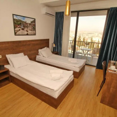 Отель Tbilisi View 3* Стандартный номер с 2 отдельными кроватями