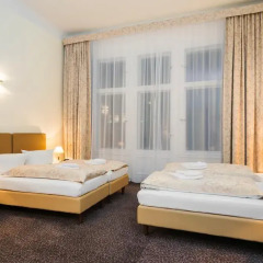 Upper Room Hotel Kurfürstendamm 3* Стандартный номер с 2 отдельными кроватями фото 3