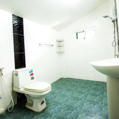 Отель Lake View Villa ванная