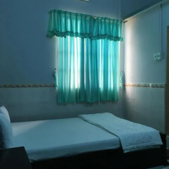 Отель Dinh Thanh Cong Guesthouse сейф в номере