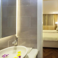 A & Em Hotel - 19 Dong Du ванная фото 2