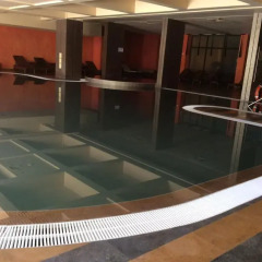 Отель Royal Beach Apartment Болгария, Солнечный берег - отзывы, цены и фото номеров - забронировать отель Royal Beach Apartment онлайн бассейн