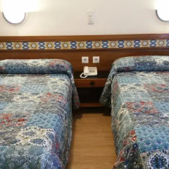 Отель Hostal Felipe V Стандартный номер с 2 отдельными кроватями фото 11