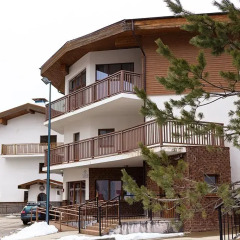 Гостиница Riders Lodge 2* Шале с различными типами кроватей фото 2