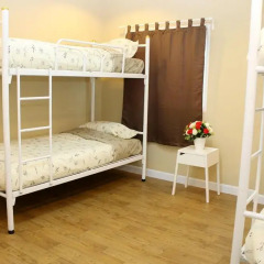 Отель K79 Room Кровать в женском общем номере с двухъярусной кроватью