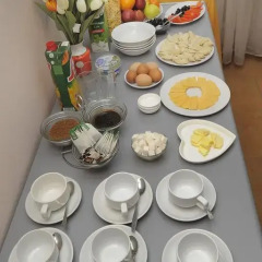 Отель Bed & Breakfast Bishkek 2* Кровать в мужском общем номере фото 13
