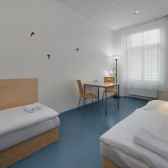 Hostel Florenc Стандартный номер с 2 отдельными кроватями (общая ванная комната) фото 2