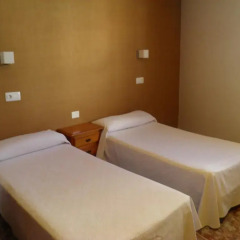 Отель Hostal Albacar комната для гостей фото 4