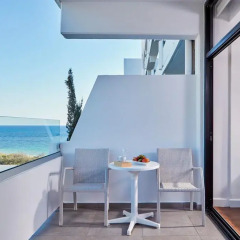 Grecian Bay Hotel 5* Люкс повышенной комфортности с различными типами кроватей