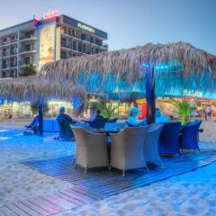 Отель Platinum Hotel & Casino Болгария, Солнечный берег - отзывы, цены и фото номеров - забронировать отель Platinum Hotel & Casino онлайн бассейн