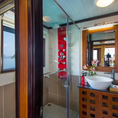 Отель Gray Line Halong Cruise 4* Номер Делюкс с различными типами кроватей фото 2