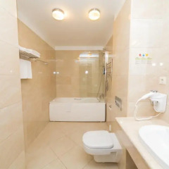Rixwell Gertrude Hotel 4* Улучшенный номер с двуспальной кроватью фото 24