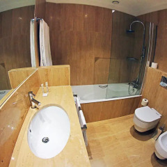 Отель Art7 The Apartment Испания, Сан-Себастьян - отзывы, цены и фото номеров - забронировать отель Art7 The Apartment онлайн ванная