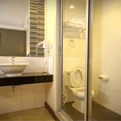 Отель Sleep Withinn Бангкок ванная фото 2