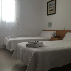 Отель Hostal Residencia Lido Стандартный номер с различными типами кроватей фото 10