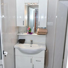 Отель White Rose Apartments Болгария, Бургас - отзывы, цены и фото номеров - забронировать отель White Rose Apartments онлайн ванная