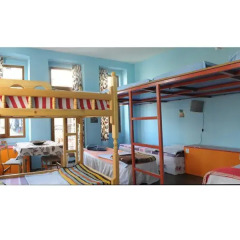 Chillout Cengo Hostel Кровать в общем номере с двухъярусной кроватью