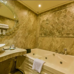 Отель Chokhi Dhani Resort Jaipur 4* Люкс с различными типами кроватей фото 2
