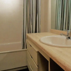 Отель Barcelona Rambla Apartment Испания, Барселона - отзывы, цены и фото номеров - забронировать отель Barcelona Rambla Apartment онлайн ванная фото 2