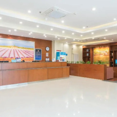 Отель Hanting Hotel Beijing Liufang Branch Китай, Пекин - отзывы, цены и фото номеров - забронировать отель Hanting Hotel Beijing Liufang Branch онлайн интерьер отеля