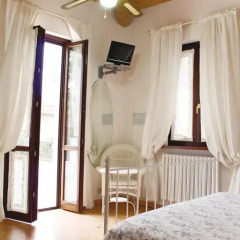 Отель B&B Indipendenza Чивитанова-Марке комната для гостей