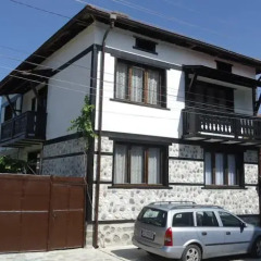 Отель Oasis Guest House Болгария, Банско - отзывы, цены и фото номеров - забронировать отель Oasis Guest House онлайн парковка