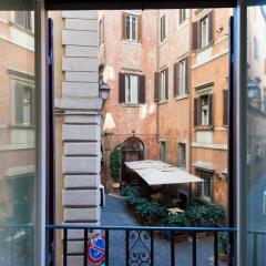 Отель Vittoriano Suite Стандартный номер с двуспальной кроватью фото 5