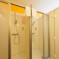 Отель Bedn Budget Cityhostel Hannover Стандартный номер с двуспальной кроватью (общая ванная комната) фото 2