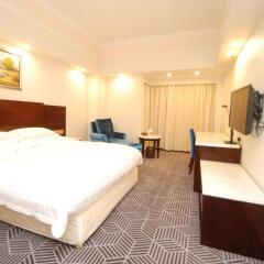 Overseas Chinese Friendship Hotel 3* Стандартный номер с различными типами кроватей фото 6